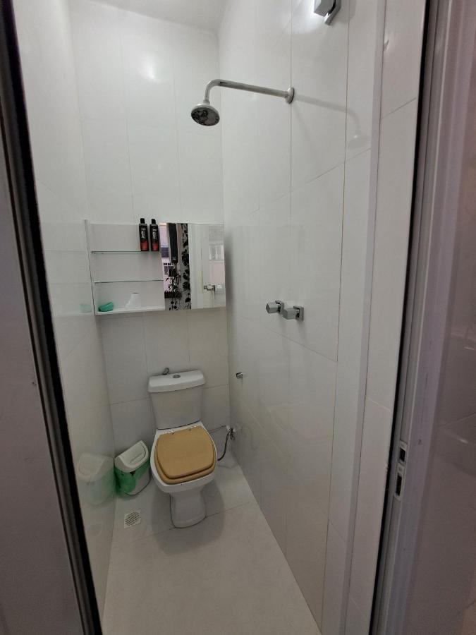 Quarto Privativo No Melhor De Botafogo Com Anfitria - Home With Host Rio de Janeiro Exterior photo